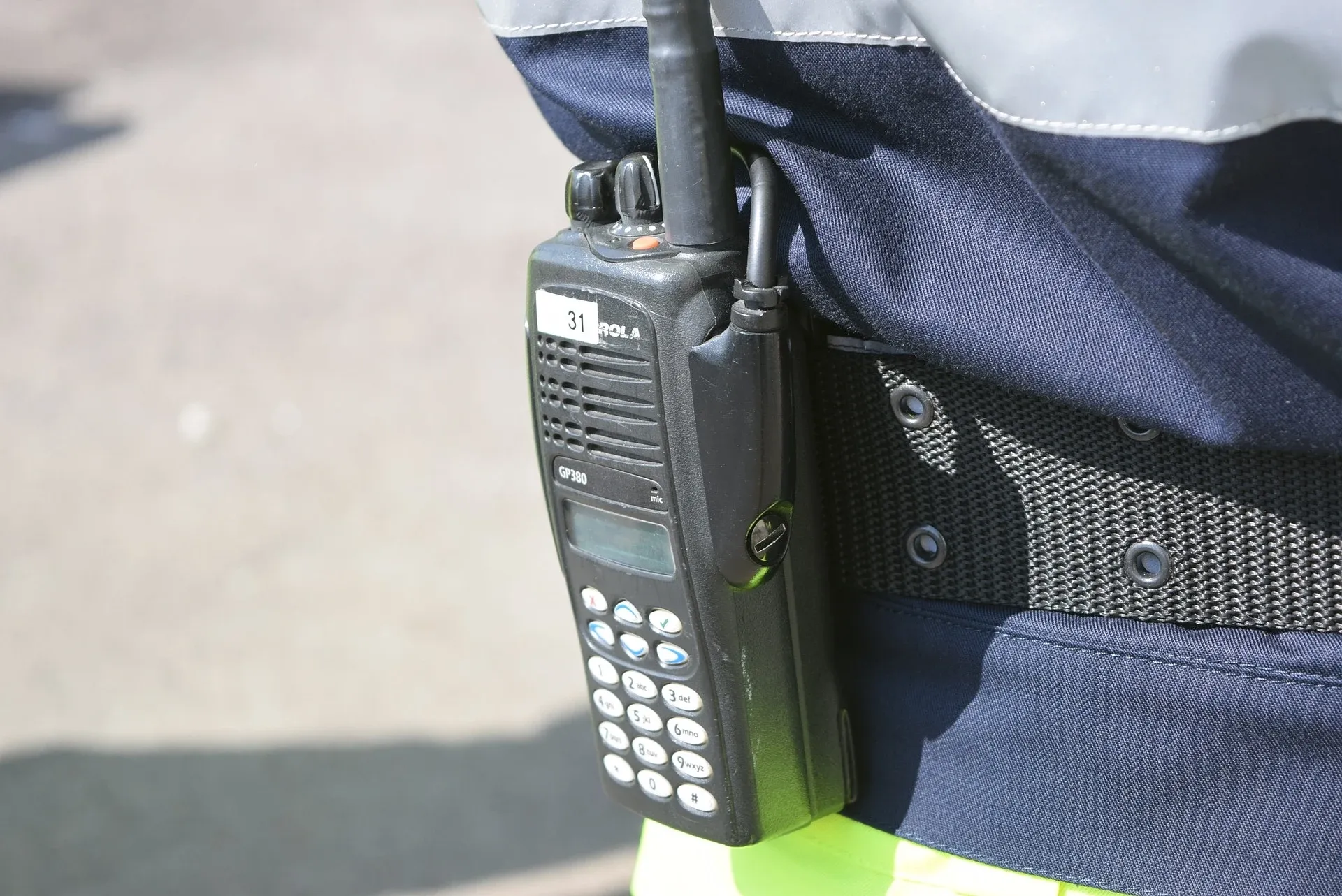 Mobile Phones or Two-Way Radios: Which Is Best for Your Worksite?